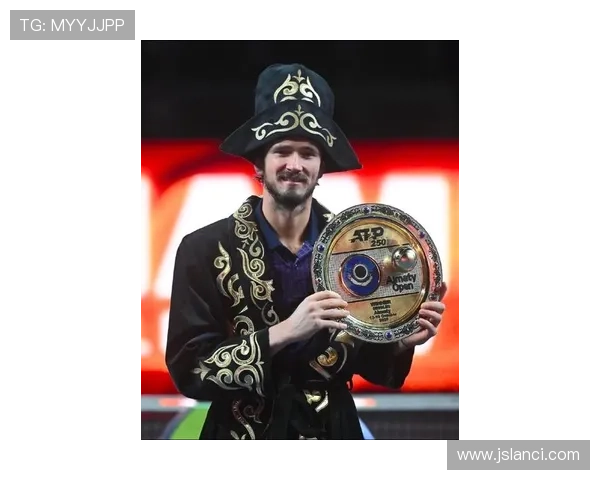 网球世界最新动态：梅德韦杰夫夺冠，女子单打格尔格斯强势回归