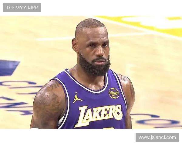 詹姆斯领衔湖人强势反弹西部格局再起波澜季后赛悬念升级加剧焦点